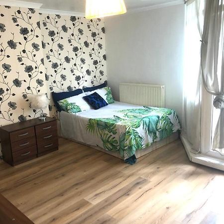 Отель East London Bethnal Green Экстерьер фото