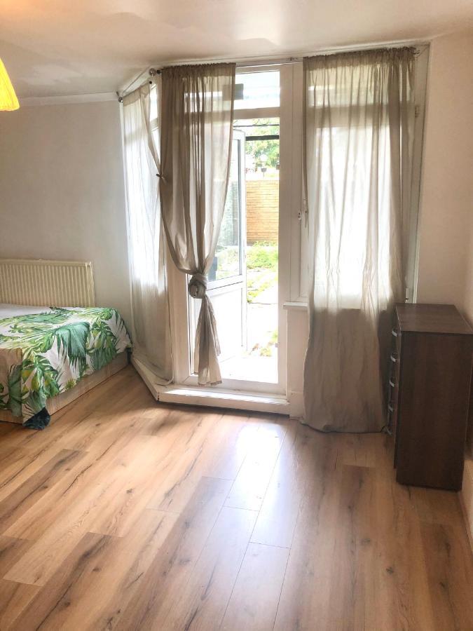 Отель East London Bethnal Green Экстерьер фото