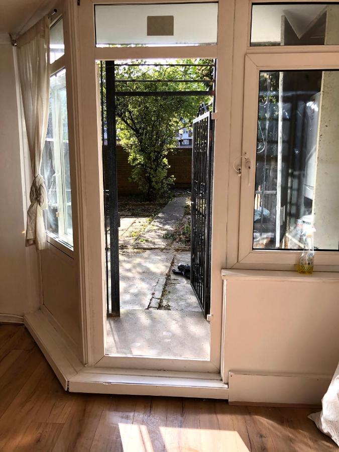 Отель East London Bethnal Green Экстерьер фото