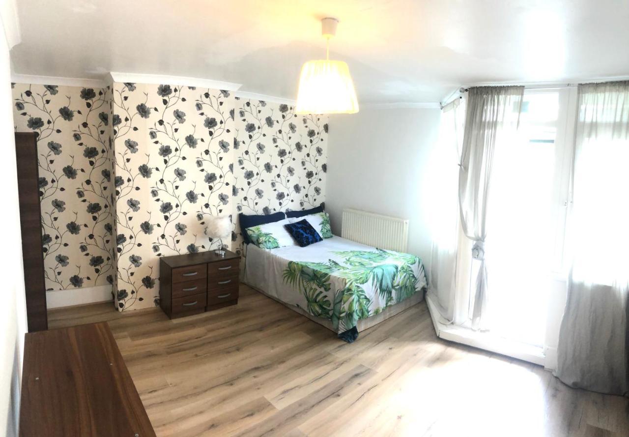 Отель East London Bethnal Green Экстерьер фото